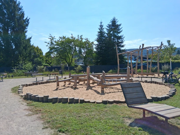 Spielplatz Dattenfeld 2.jpg