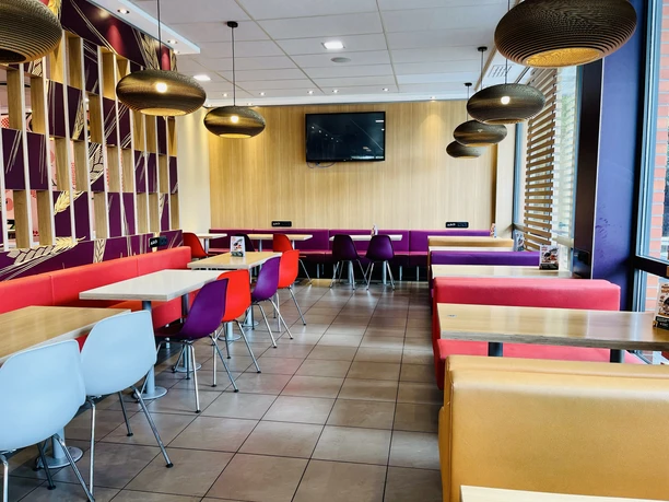 McDonalds Lerchenweg Gastraum