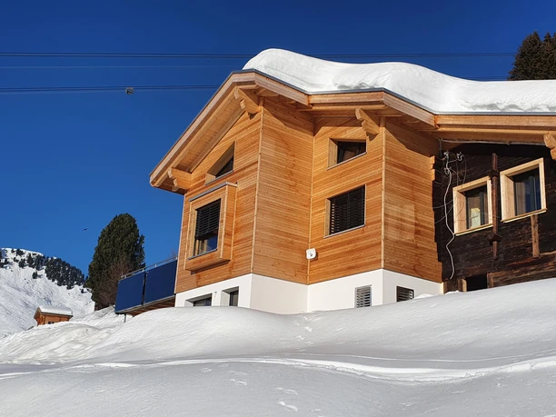 Chalet_Kumme_Aussenansicht_Winter