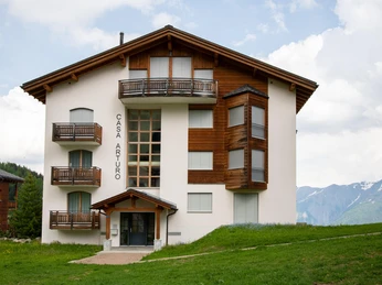 Casa_Artuor_Aussenansicht_Sommer