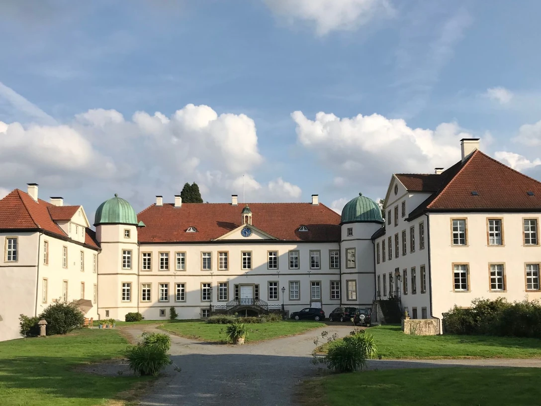 Schloss Hünnefeld.jpg