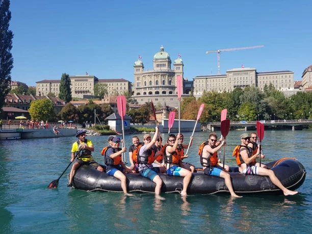aarebootsfahrten-gummiboot-gruppe-bern.jpg