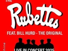 Ein rotes Plakat mit dem weißen Schriftzug "The Rubettes feat. Bill Hurd - The Original". Darunter schwarze Silhouetten von vier Personen und der Text "Live in Concert 2025".