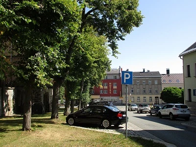 Parkplatz Am Markt nahe Stadtkirche Falkenstein