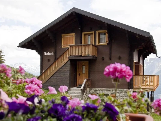 Aussenansicht Sommer