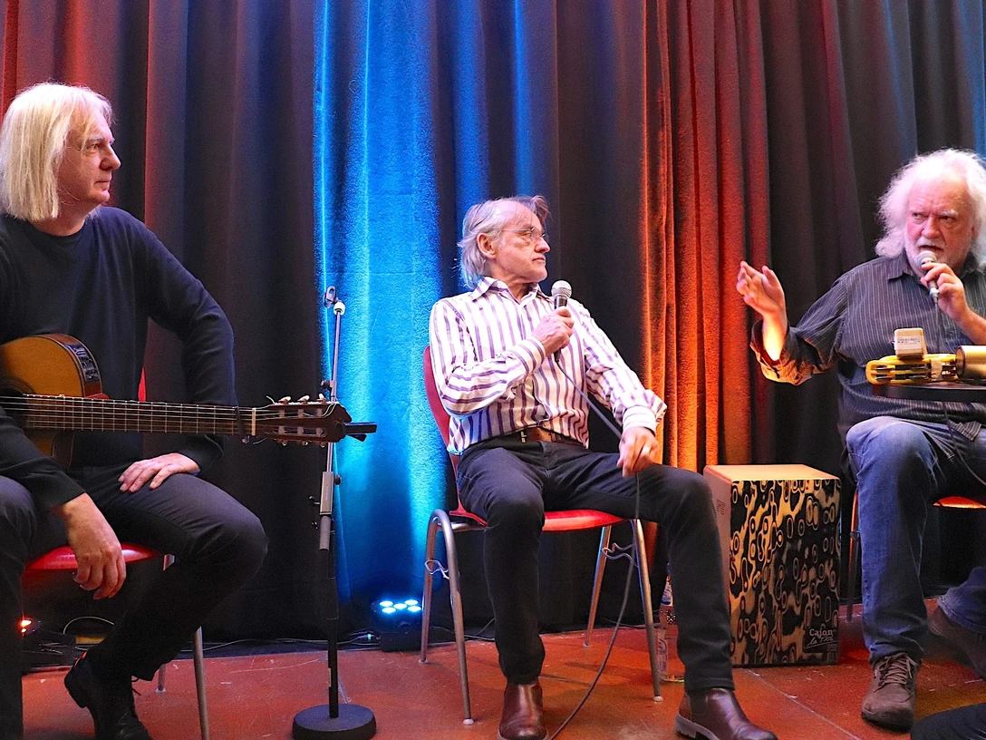 Viel Lärm um Alles _ Foro Cornelia Echte Zimmer