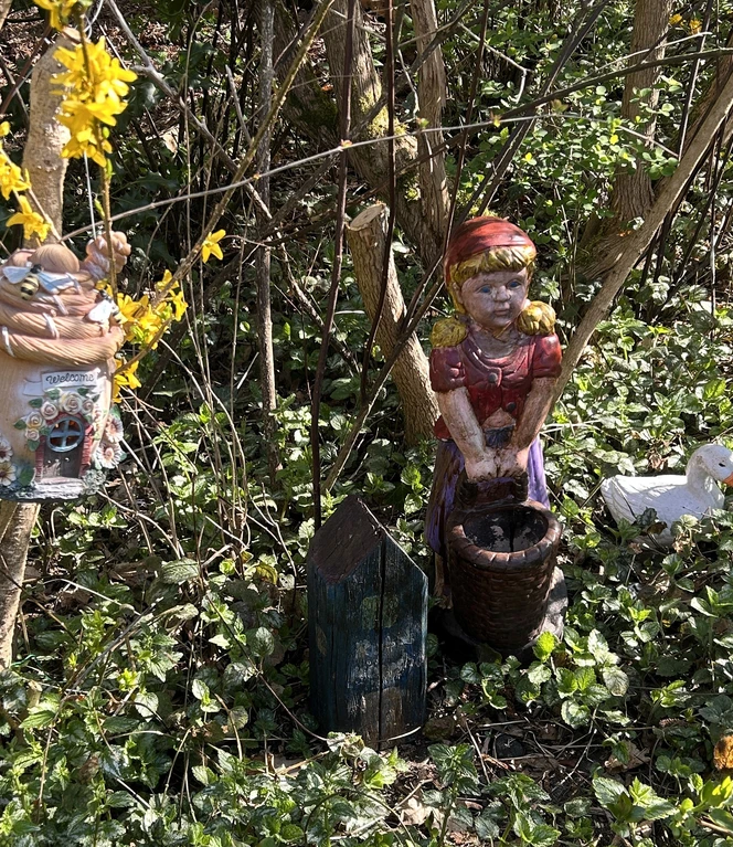 Von den Klassikern war Rotkäppchen immer mein Liebling diese Figur habe ich selbst gestaltet_quer.JPG