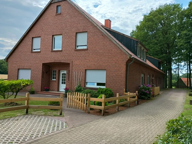 FeWo_Heskamp1_Frontansicht©Fam.Heskamp.jpg