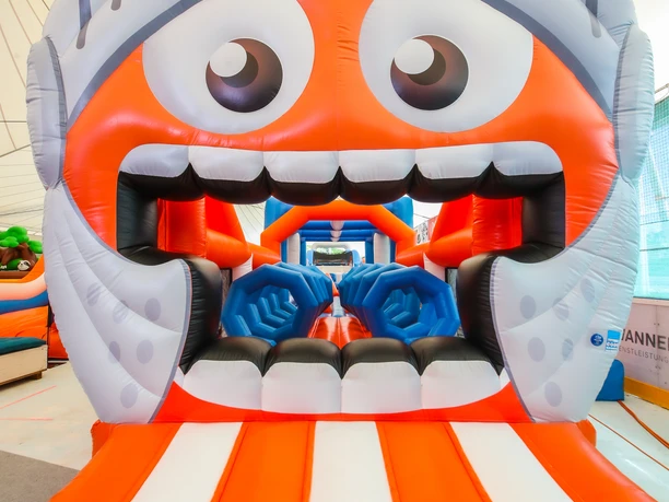 Bounce circus 01