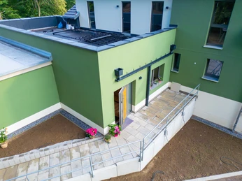 Eingang ins Waldhaus Sebnitz