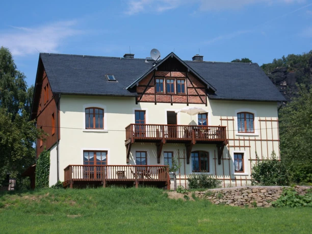 Ferienhof Schönfelder mit Lilienstein