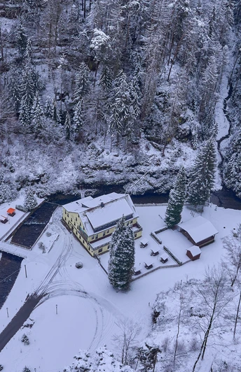 Hockstein-Aussicht ins Polenztal im Winter