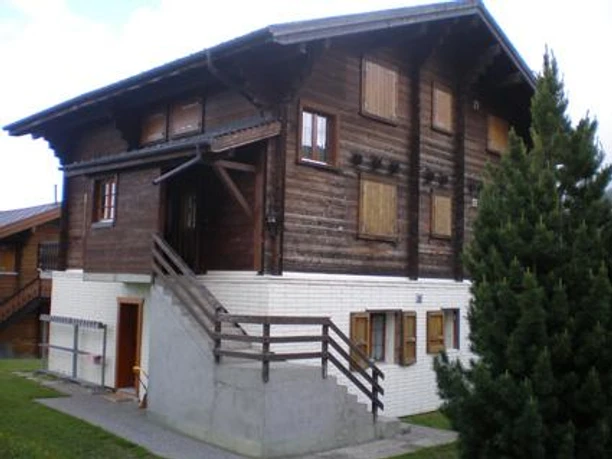 Aussenansicht Sommer