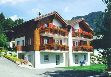 Chalet Bel-Hüs im Sommer