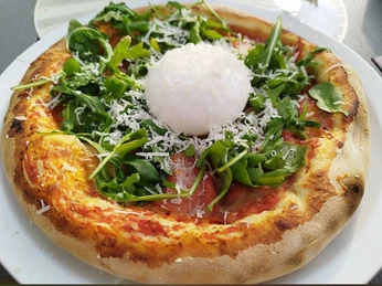 Frische Pizza