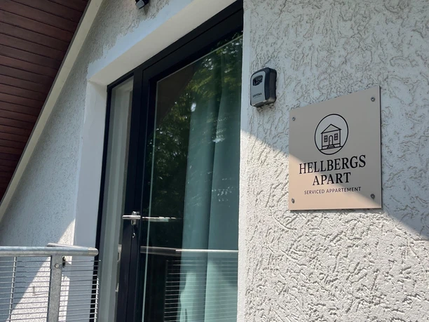 Eingang Hellbergs Apart