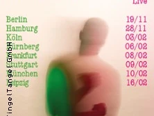 Das Bild eines Konzertplakats von "The Hidden Cameras", zeigt Tourdaten in Deutschland für 2025/26.