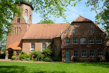 Eingangsbereich der St. Dionysius Kirche.JPG Eingangsbereich der St. Dionysius Kirche