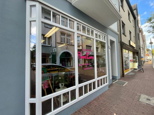 Außenansicht Pinke Ente