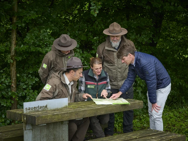 Ranger am Sauerlandtisch