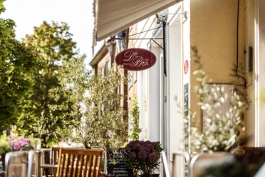 Eutin_Gastronomie_Brasserie_Cafe_de_Buex Außenansicht der Brasserie und Cafe de Buex in Eutin