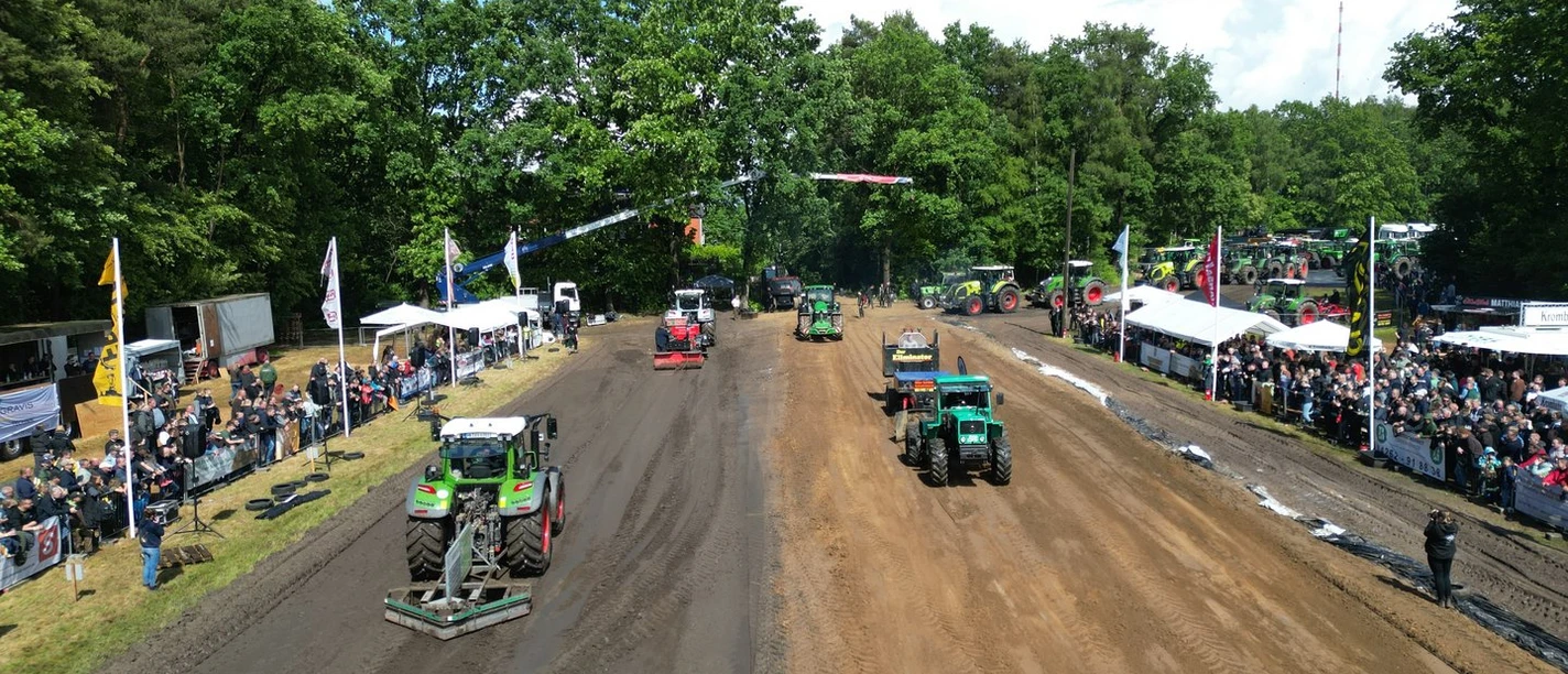 Luftbild vom Treck-Treck Luftbild vom Treck-Treck