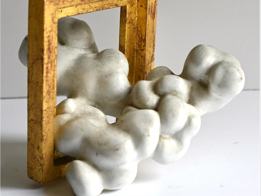 Ikonenmuseum Teaser Gillian White Wolken