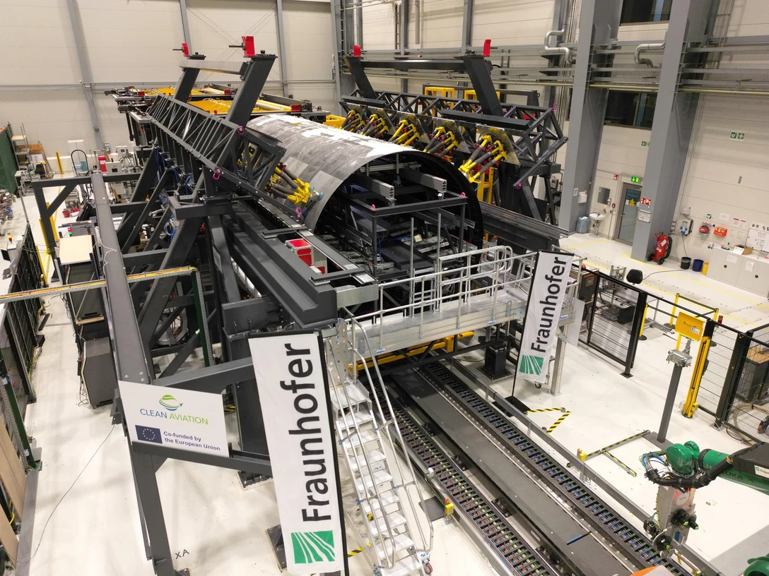 Flugzeugrumpfmontage 1:1-Maßstab © Fraunhofer IFAM