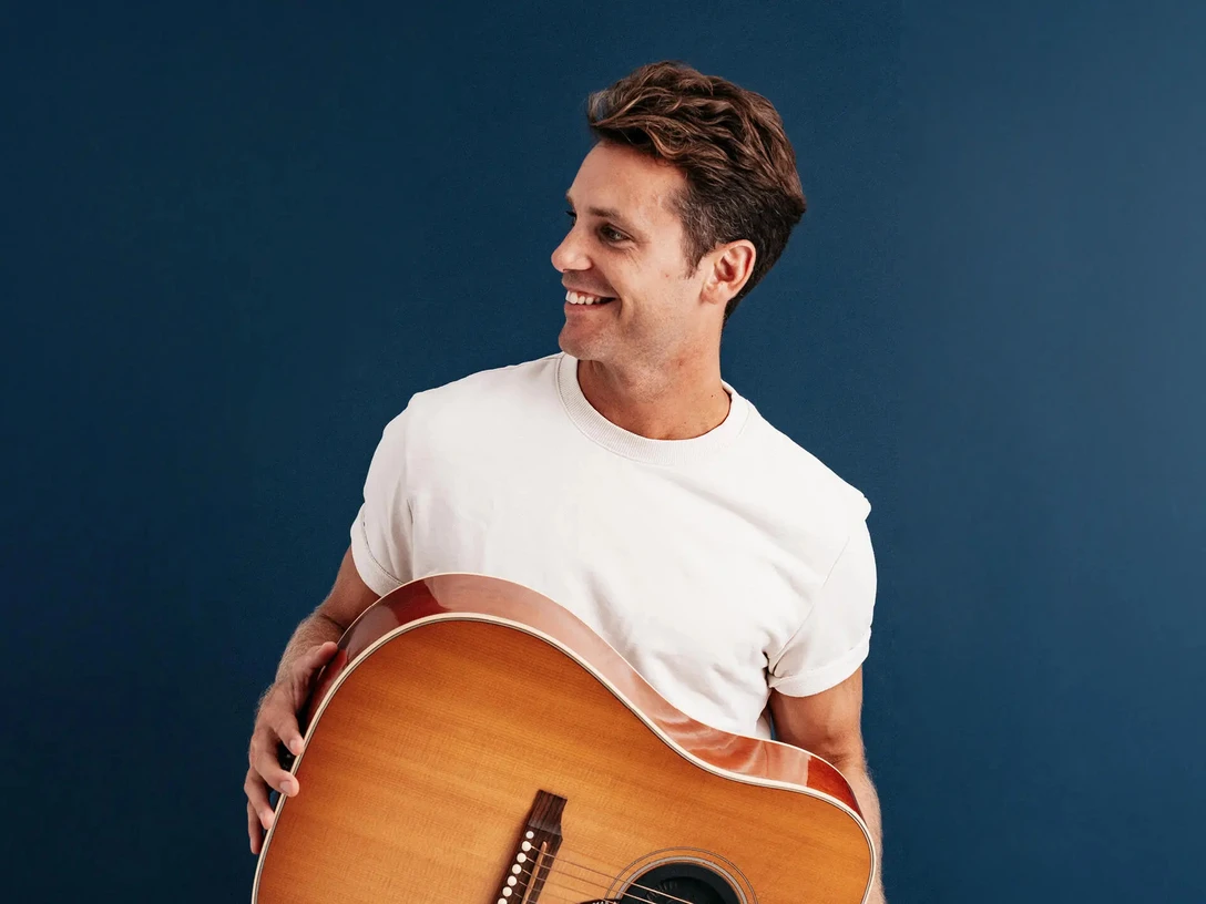 Bastian Baker