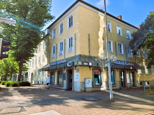 Widukind Apotheke - Schillerstraße.jpg
