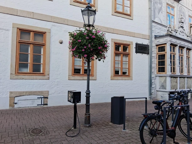 Fahrrad-Luftpumpe in der Celler Altstadt