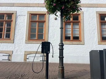 Fahrrad-Luftpumpe in der Celler Altstadt