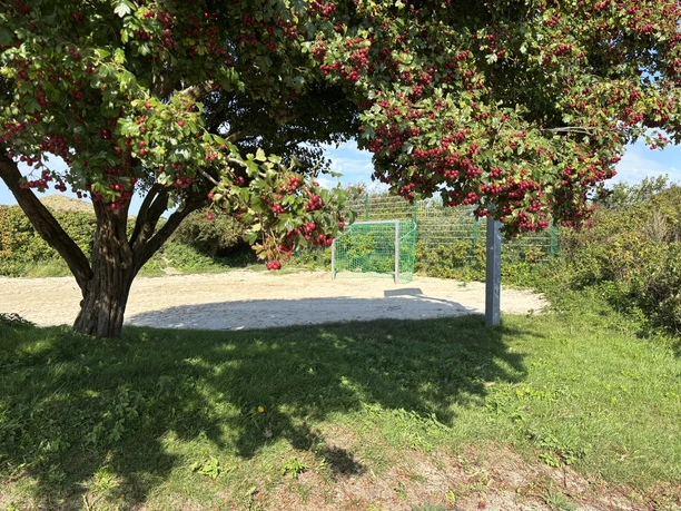 Fußballfeld auf dem Kampener Spielplatz