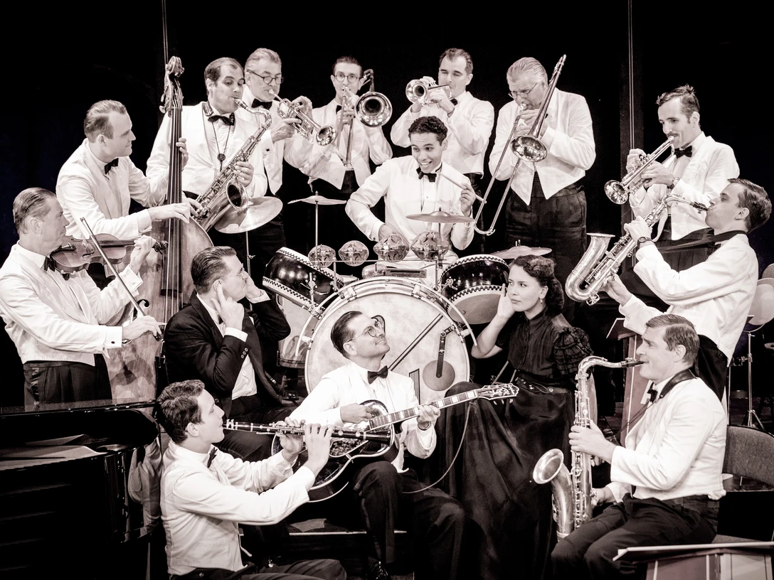 Andrej Hermlin and his Swing Dance Orchestra_3_© Uwe Hauth.jpg
