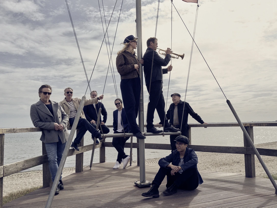 Chet on the Beach_2_© Steven Haberland.jpg