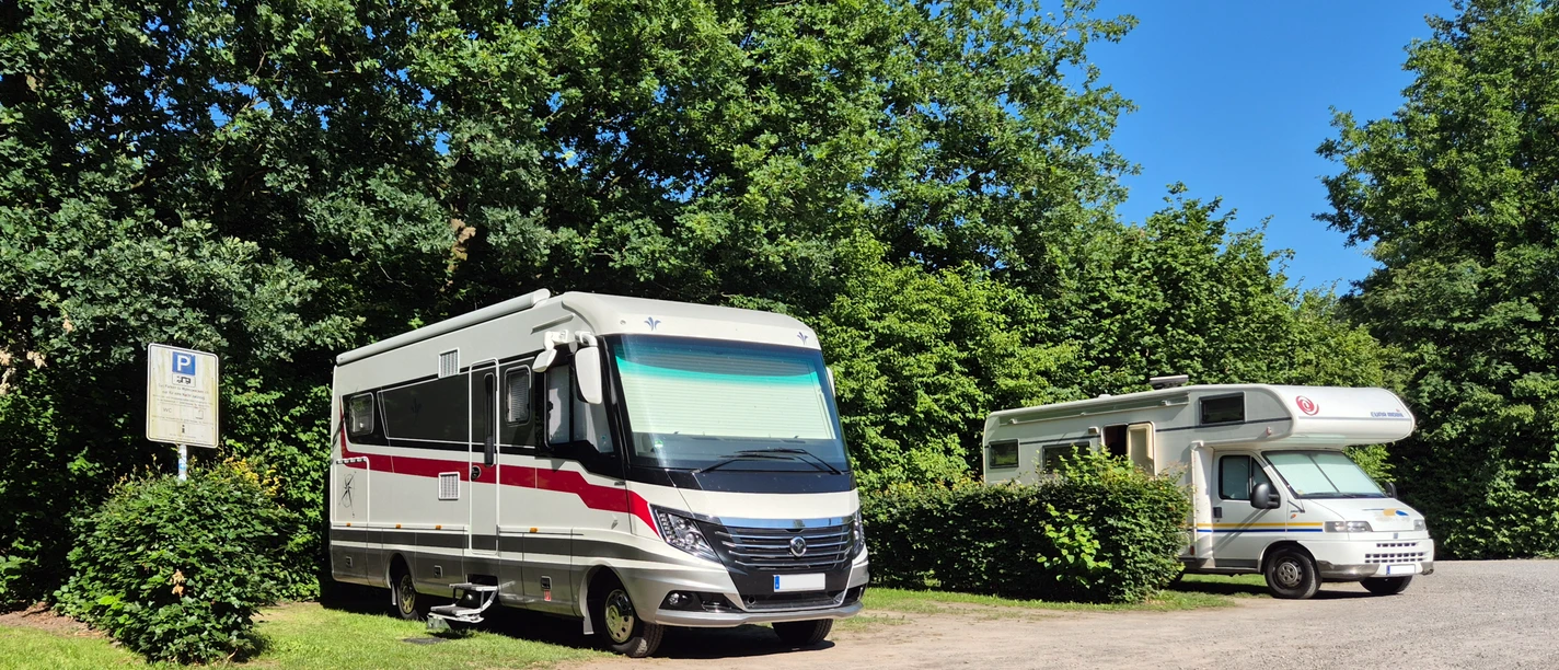 Wohnmobil auf dem Stellplatz Mühlenstraße.jpg