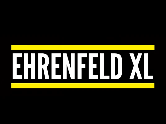 Logo Ehrenfeld XL Das Bild zeigt ein Logo mit dem Text "EHRENFELD XL" in weißer Schrift auf einem schwarzen Hintergrund. Der Text ist von zwei gelben horizontalen Linien eingerahmt.