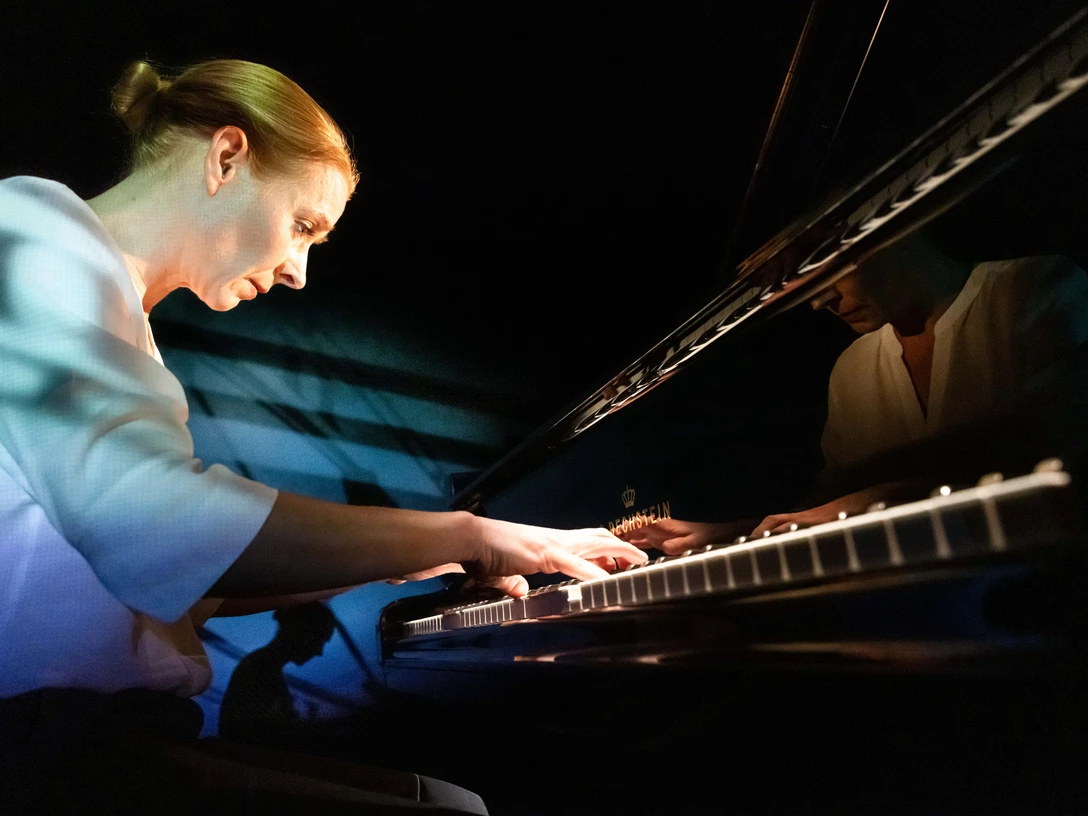 Alice – Spiel um dein Leben_2_© Bo Lahola.jpg