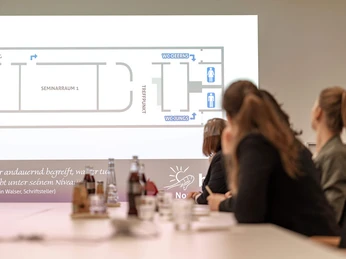 Buesum-Wattnhus-Seminarraum1-01.jpg
