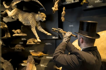 naturhistorisches_museum_braunschweig_veranstaltung_kostuemfuehrung_darwin.jpg