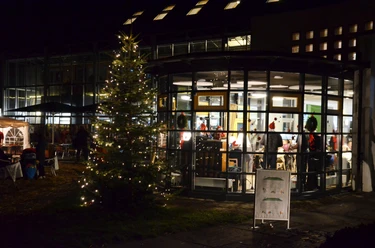 2019_Weihnachtsdorf Mütterzentrum (1)_HD.jpg