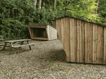 DCU Camping - shelter - GDK 1024x576.