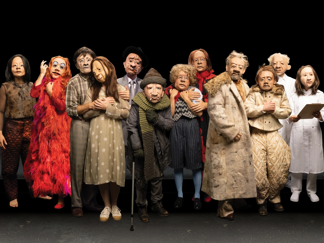 Finale_13_© Dina&Solomon_Familie Flöz.jpg