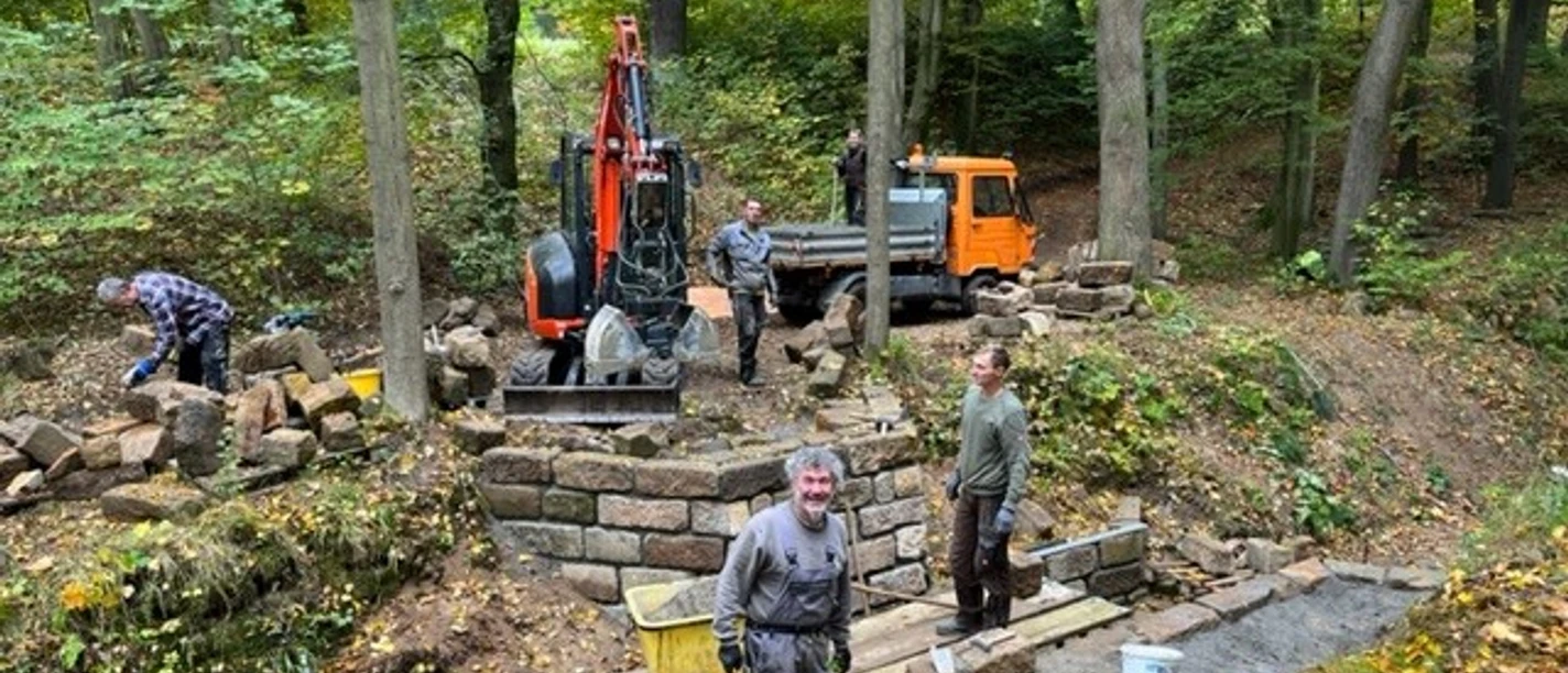 Thürmsdorf Schloss Arbeitseinsatz 2.jpg