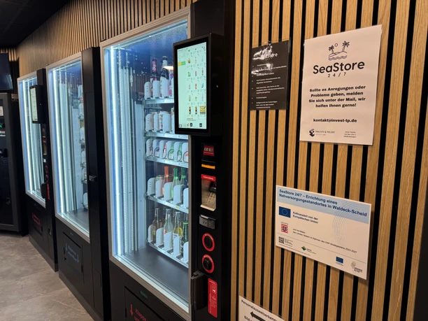 SeaStore Automaten und Hinweisschilder