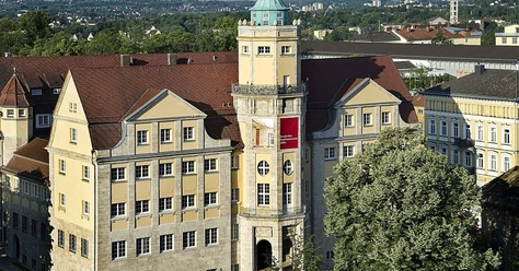 HKH_Hessisches-Landesmuseum-Aussenansicht_Foto-Volker-Straub_MA27175.jpg