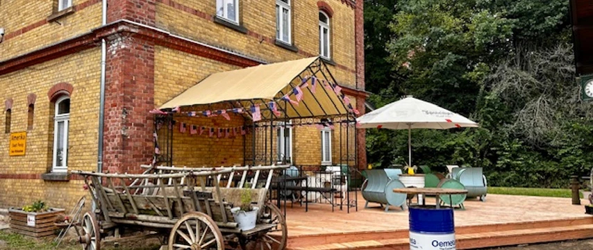 Penig_Bahnhof Amazing Amerika_CC0 (4).png Bahnhof AmerikaStation AmericaStanice AmericaStacja AmericaStation AmerikaStazione America