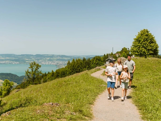 Familienausflug zum Chugelbahnen-Weg auf der Seebodenalp
