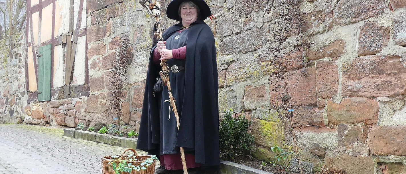 StadtführungAltstadthexeKräuterweiblein_BadWildungen_Hexe_©StaatsbadGmbH.jpg
