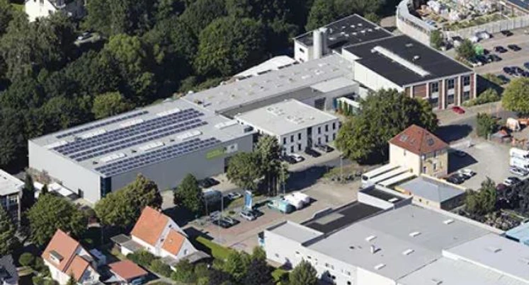 Ornamin Kunststoffwerke.jpg Auf dem Bild ist das werk von Ornamin von oben abgebildet